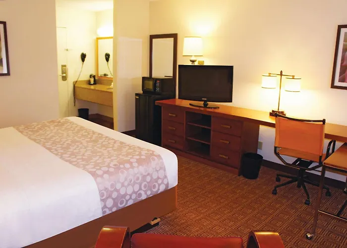 Hotel La Quinta By Wyndham Minneapolis Airport