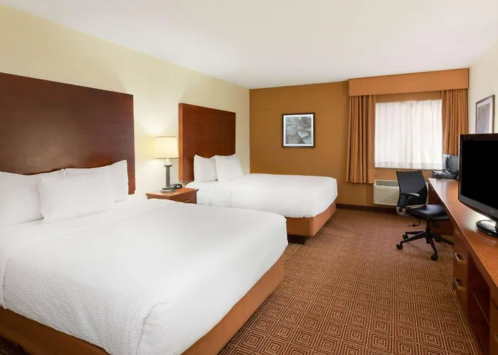 La Quinta By Wyndham Minneapolis Airport Hotel