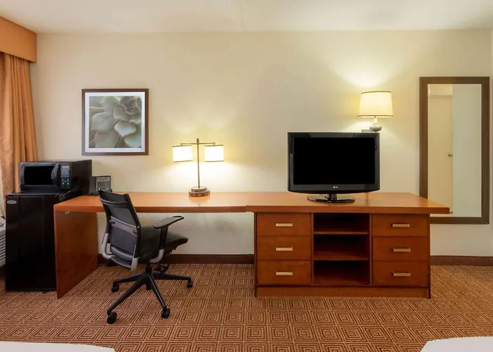 Hotel La Quinta By Wyndham Minneapolis Airport 3*