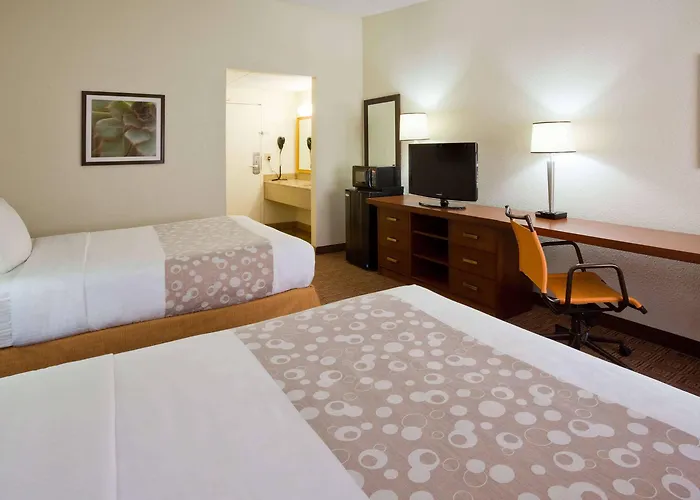 Hotel La Quinta By Wyndham Minneapolis Airport 3*